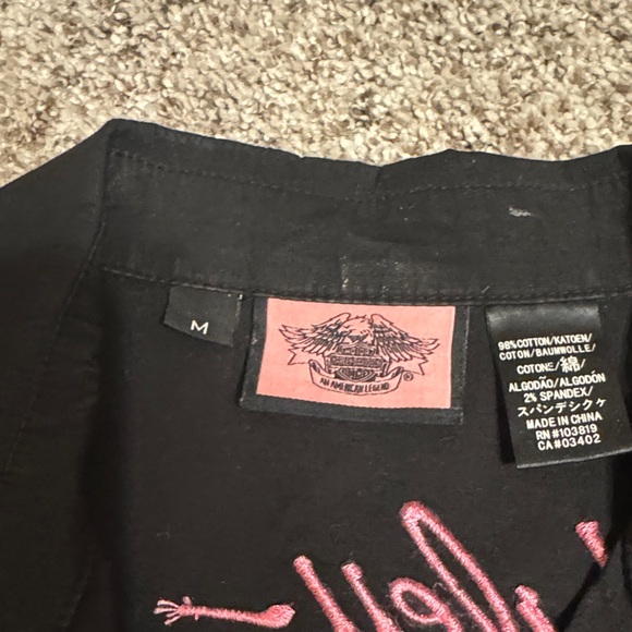 Harley-Davidson Black Shirt with Pink Piping - Picture 4 of 4